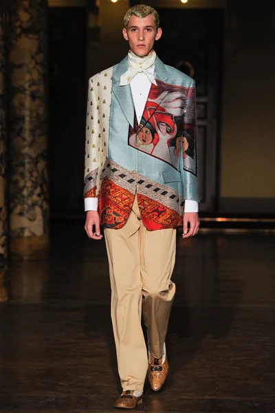 Look 31